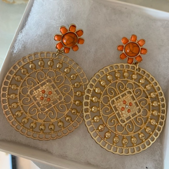 Gold earrings - Picture 1 of 1